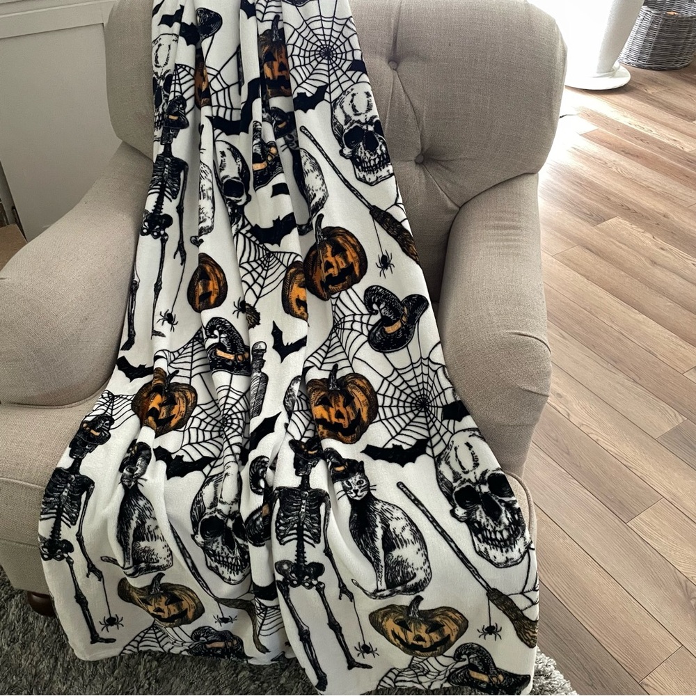 Halloween Skeleton Pumpkin Bat Cat Throw Blanket 47x70